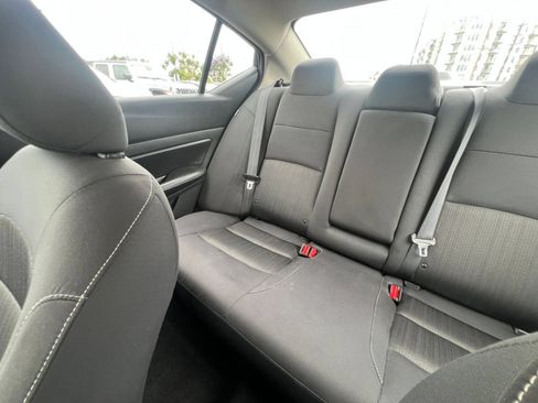 Used 2025 Nissan Altima 2.5 SV FWD image 44
