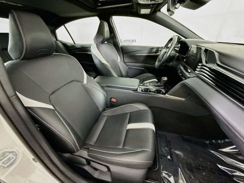 Used 2025 Toyota Camry SE w/ Convenience Package FWD image 26