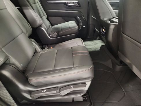 Used 2025 Chevrolet Tahoe RST w/ Comfort Package AWD/4WD image 27