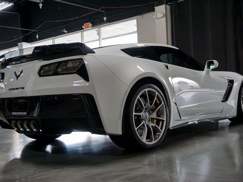 Used 2019 Chevrolet Corvette Z06 image 6