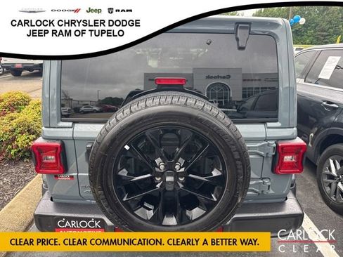 Used 2025 Jeep Wrangler Unlimited Sahara w/ Safety Group AWD/4WD image 6