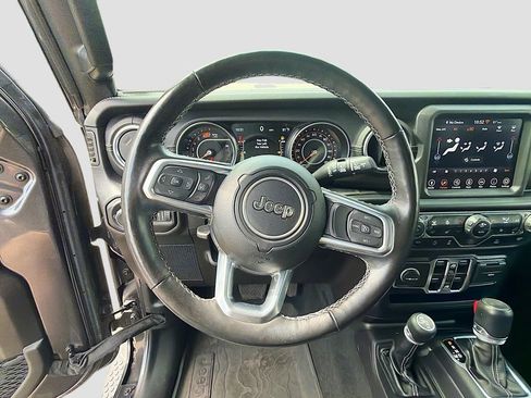 Used 2022 Jeep Wrangler Unlimited Sahara w/ LED Lighting Group AWD/4WD image 35