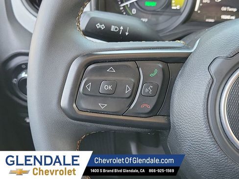 Used 2024 Jeep Wrangler Unlimited AWD/4WD image 30