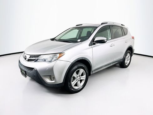Used 2014 Toyota RAV4 XLE image 3