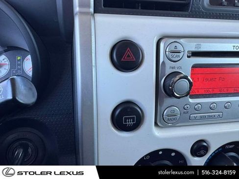 Used 2013 Toyota FJ Cruiser 4WD w/ Upgrade Pkg image 30