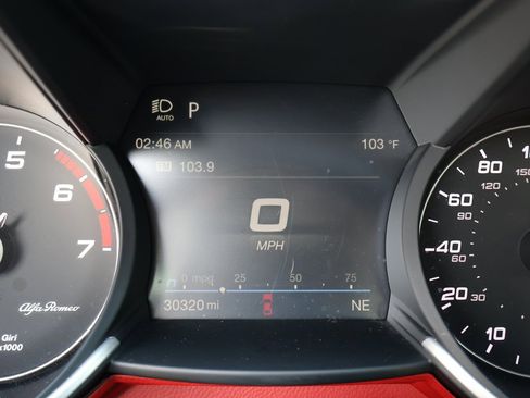 Used 2020 Alfa Romeo Giulia w/ Nero Edizione image 38