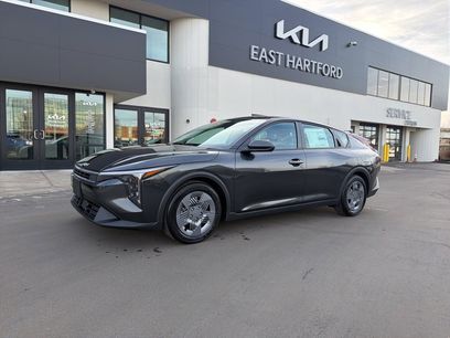 New 2025 Kia K4 LX