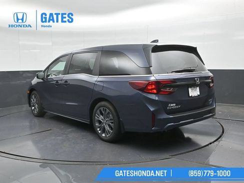 Used 2026 Honda Odyssey Touring image 8