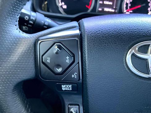 Used 2023 Toyota 4Runner TRD Off-Road AWD/4WD image 22