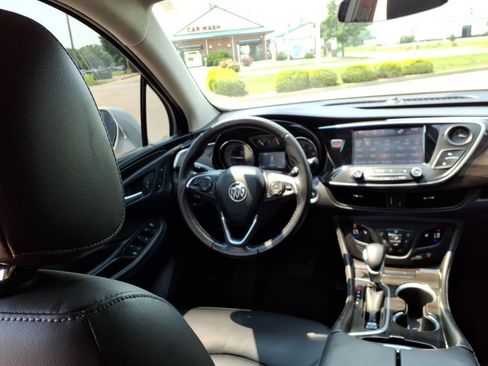 Used 2019 Buick Envision Essence FWD image 13