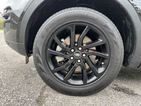 Used 2019 Land Rover Discovery Sport HSE AWD/4WD image 16