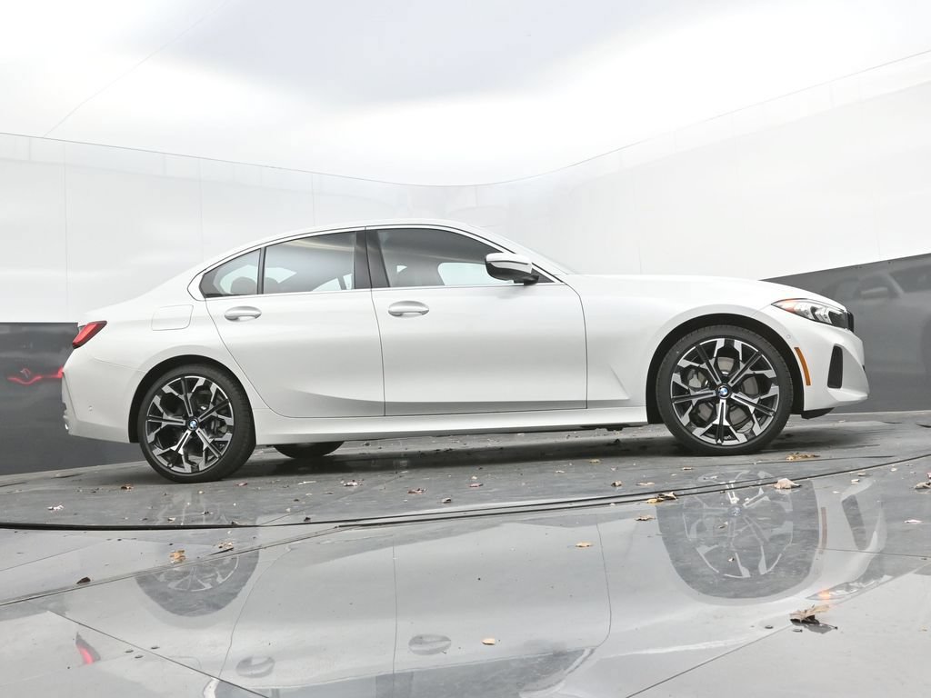 Used 2026 BMW 330i Sedan w/ Premium Package RWD image 38