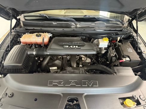 Used 2020 RAM 1500 Longhorn AWD/4WD image 12