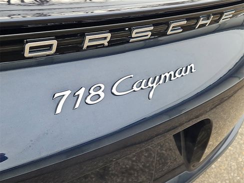 Used 2017 Porsche 718 Cayman image 12