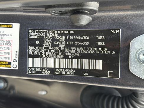 Used 2020 Toyota 4Runner Limited image 32