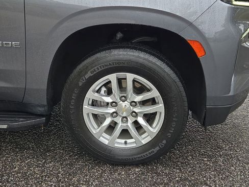 Used 2022 Chevrolet Tahoe LT w/ Luxury Package image 4