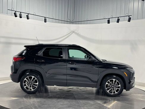 Used 2024 Chevrolet TrailBlazer LT FWD image 10