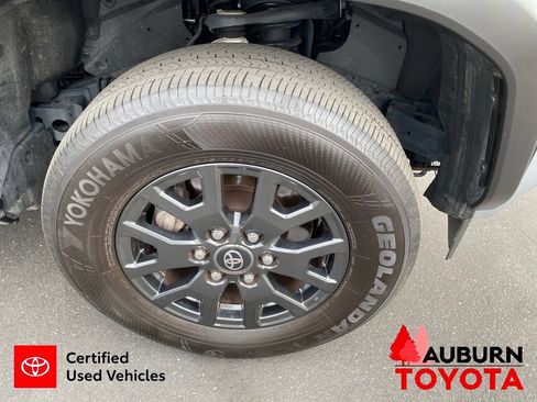 Certified 2025 Toyota 4Runner SR5 AWD/4WD image 12