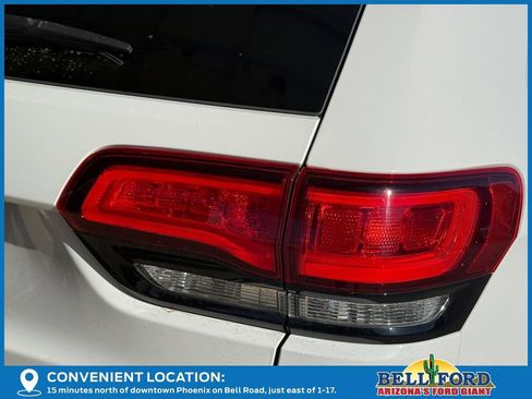 Used 2019 Jeep Grand Cherokee Altitude AWD/4WD image 13