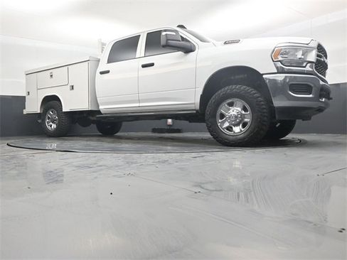 Used 2024 RAM 3500 Tradesman w/ Chrome Appearance Group image 45