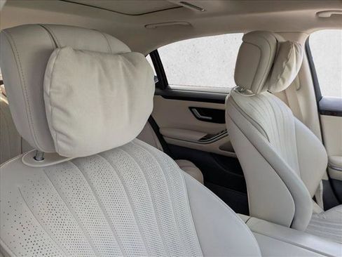 Used 2023 Mercedes-Benz S 500 4MATIC image 13