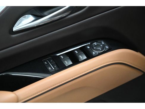 Used 2022 Cadillac Escalade Premium Luxury w/ Performance Package image 35