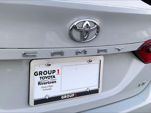 Used 2022 Toyota Camry LE FWD image 28
