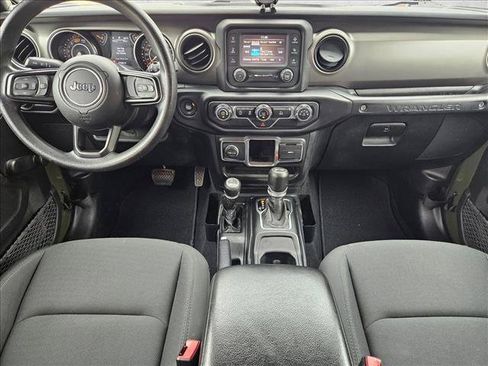Used 2021 Jeep Wrangler Unlimited Sport AWD/4WD image 15