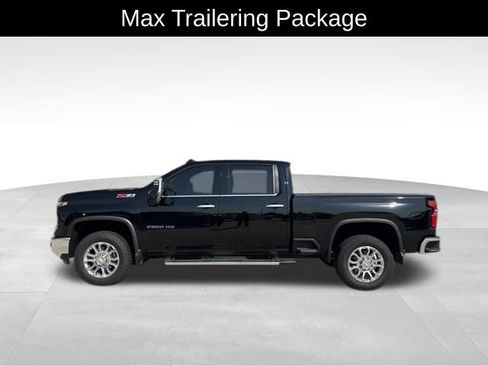 Used 2025 Chevrolet Silverado 2500 LTZ w/ LTZ Premium Package AWD/4WD image 5
