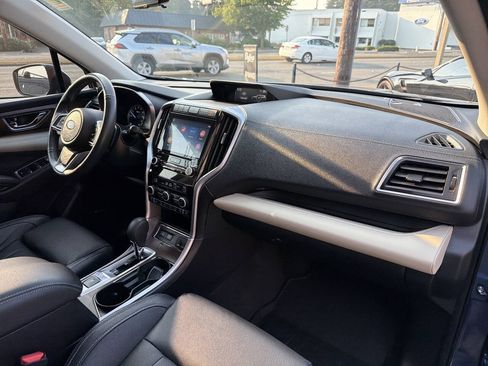 Used 2022 Subaru Ascent Touring AWD/4WD image 21