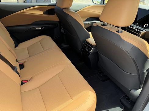 Used 2025 Lexus RX 350 Premium w/ Accessory Package (Z1) FWD image 15