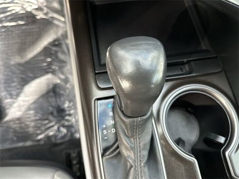 Used 2024 Toyota Camry SE image 23