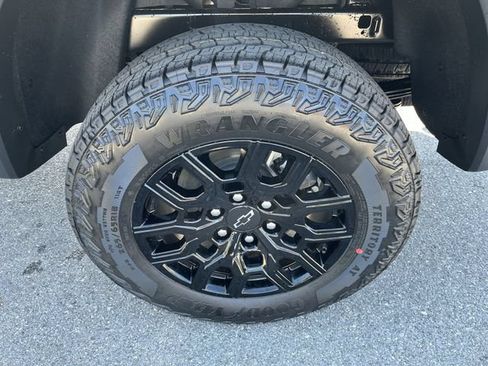 New 2026 Chevrolet Colorado Trail Boss AWD/4WD image 19
