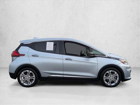 Used 2018 Chevrolet Bolt LT image 4