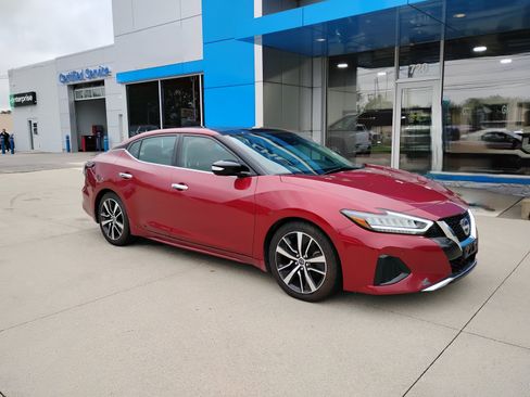 Used 2023 Nissan Maxima SL FWD image 4