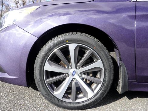 Used 2017 Subaru Legacy 2.5i Limited image 32