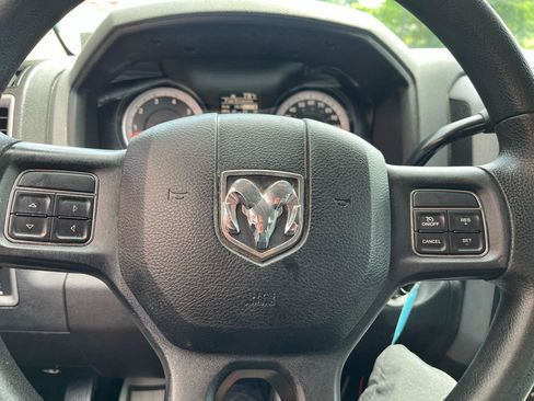 Used 2014 RAM 1500 Express AWD/4WD image 19