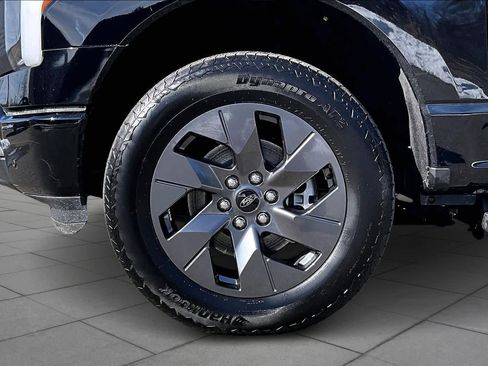 Used 2024 Ford F150 Lightning Flash image 11