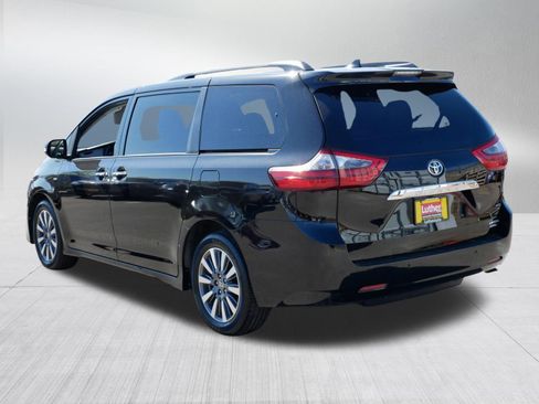 Used 2020 Toyota Sienna Limited Premium AWD/4WD image 5