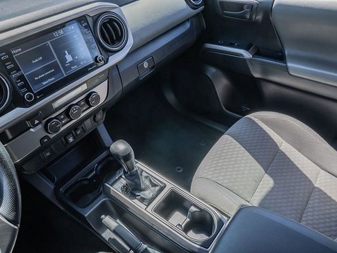 Used 2022 Toyota Tacoma SR5 RWD image 25