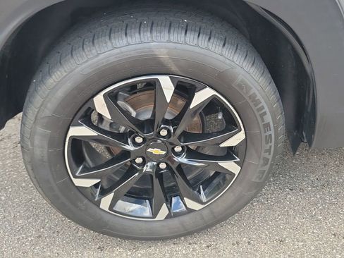 Used 2022 Chevrolet TrailBlazer LT w/ Convenience Package FWD image 6