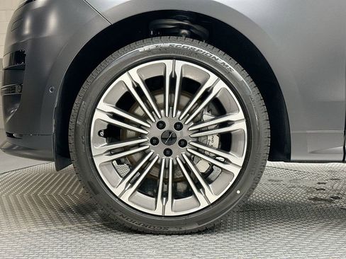 New 2026 Land Rover Range Rover Sport Dynamic SE AWD/4WD image 13