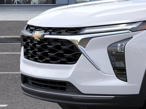 New 2026 Chevrolet Trax LT w/ Driver Confidence Package FWD image 14