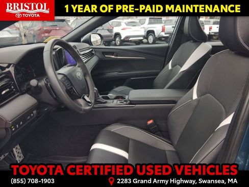 Certified 2025 Toyota Camry SE w/ Convenience Package image 15