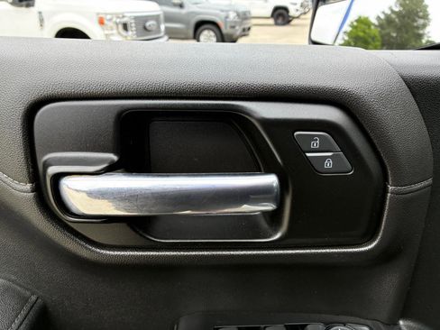 Used 2019 Chevrolet Silverado 1500 RST w/ All-Star Edition AWD/4WD image 9