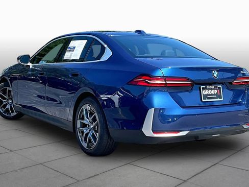 Certified 2026 BMW 530i RWD image 12