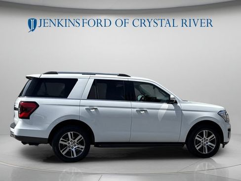 Certified 2024 Ford Expedition Limited RWD image 3