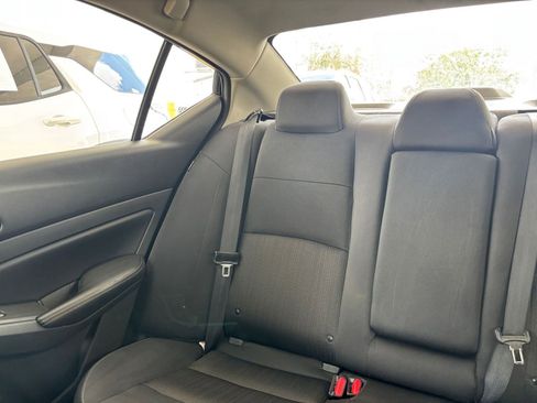 Used 2025 Nissan Altima 2.5 SV FWD image 39