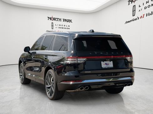 New 2026 Lincoln Aviator Black Label w/ Dynamic Handling Package AWD/4WD image 3