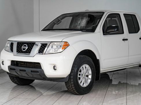 Used 2018 Nissan Frontier SV w/ Value Truck Package image 49